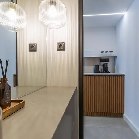Nima Urban Loft *